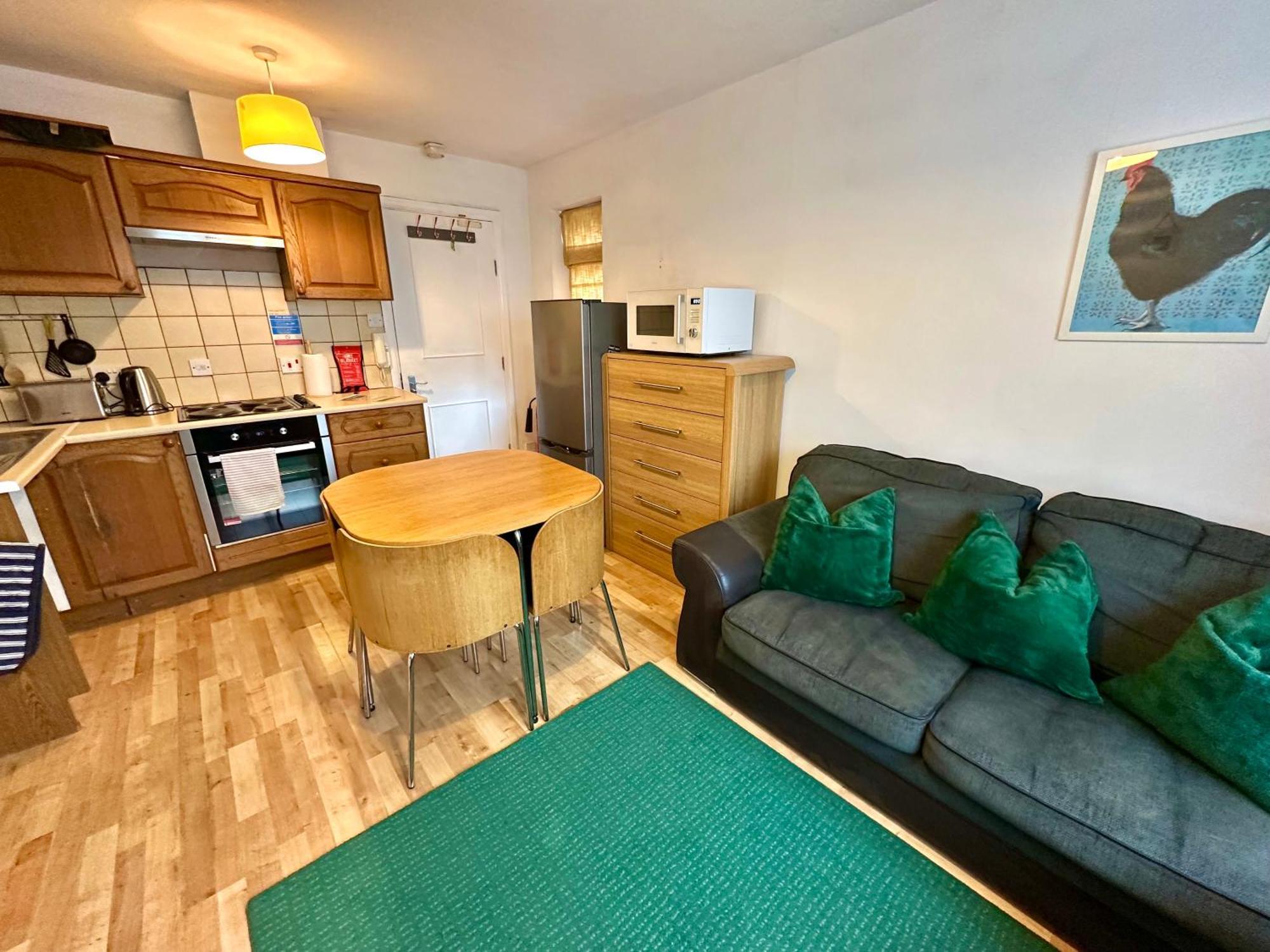 Pound Corner Appartement Godalming Buitenkant foto